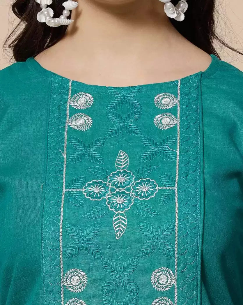 Women's Embroidered Straight Kurta – Pure Cotton (Below Knee)