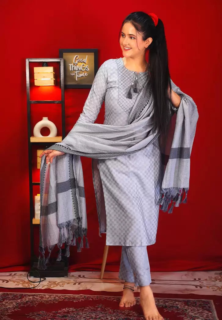 Women's Woolen Kurta & Pant Set