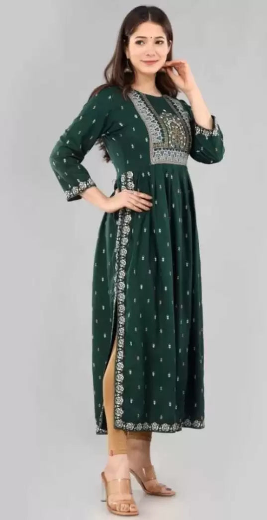 Women's Printed Straight Kurta – Viscose Rayon (Calf Length)