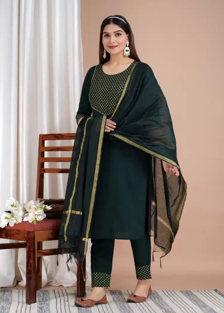 Women's Kurta, Pyjama & Dupatta Set – Cotton Rayon