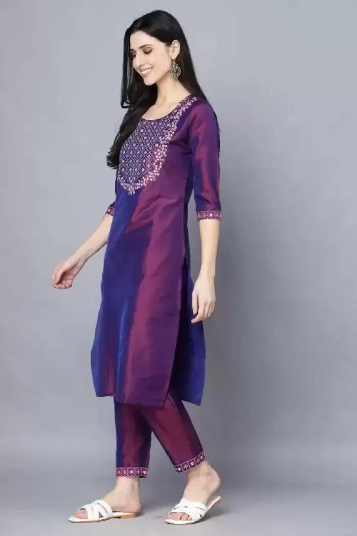 Elegant Women’s Silk Blend Kurta & Pant Set