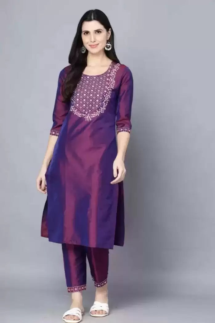 Elegant Women’s Silk Blend Kurta & Pant Set